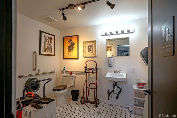 Bathroom, Interior