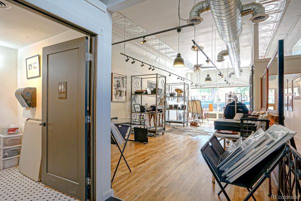 Interior, Pendant Lights, Wood Texture Flooring