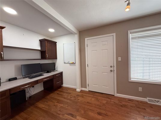 Home Office, Interior, Recessed Lighting, Wood Texture Flooring
