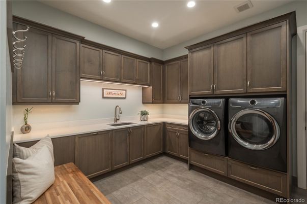 Interior, Recessed Lighting, Washer