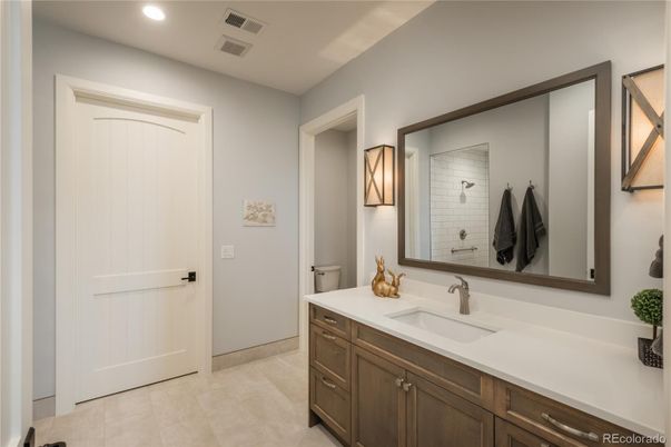 Bathroom, Interior, Recessed Lighting