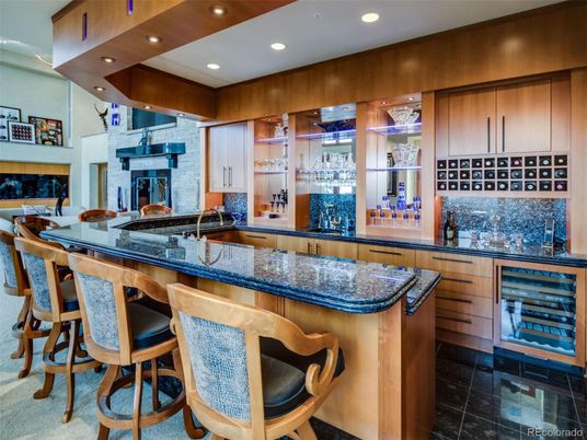 Fireplace, Interior, Kitchen, Recessed Lighting