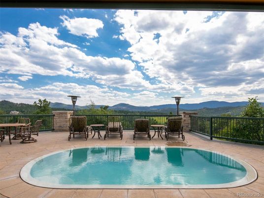 Exterior, Pool, Other