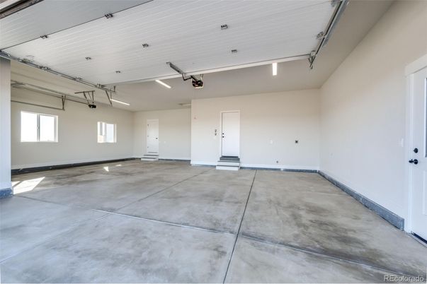Garage, Interior