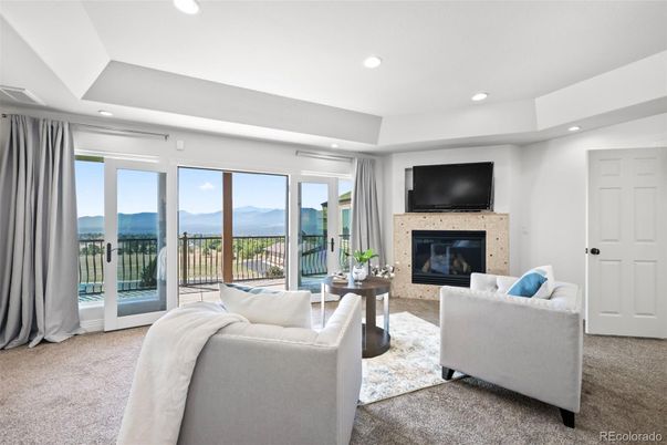 Fireplace, Interior, Living room, Recessed Lighting