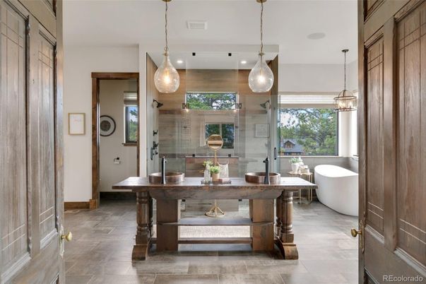 Bathroom, Free Standing Baths, Glass Shower, Interior, Pendant Lights