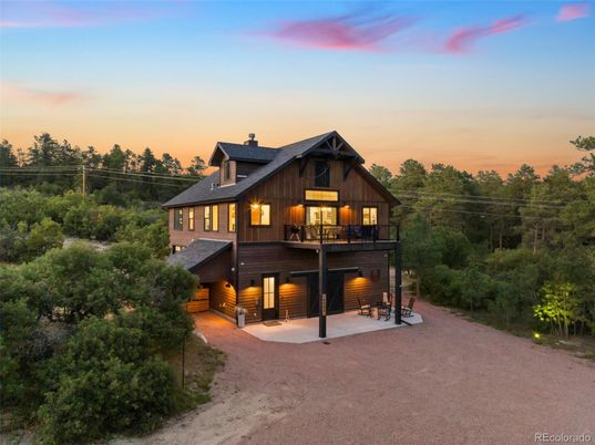 Backyard, Exterior, Facade, Log Home
