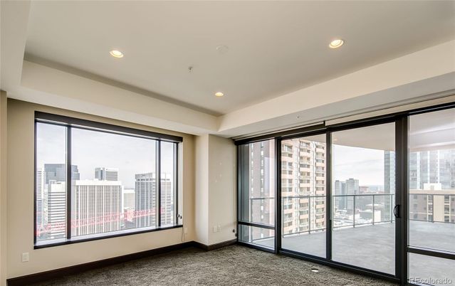 Empty room, Interior, Recessed Lighting