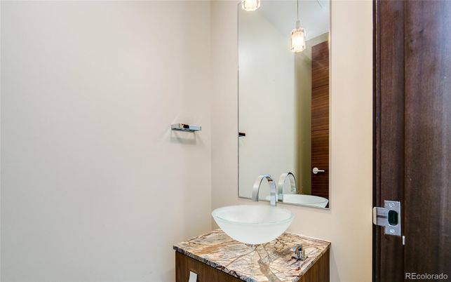 Bathroom, Interior, Pendant Lights