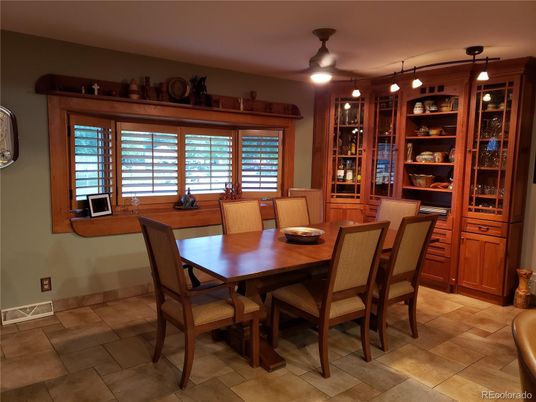 Dining room, Interior