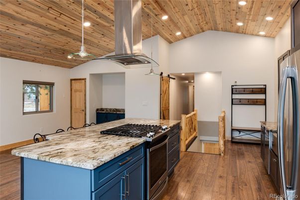 Interior, Kitchen, Recessed Lighting, Wooden Ceilings, Wood Texture Flooring