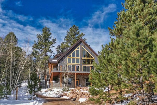 Exterior, Facade, Brick Facade, Log Home