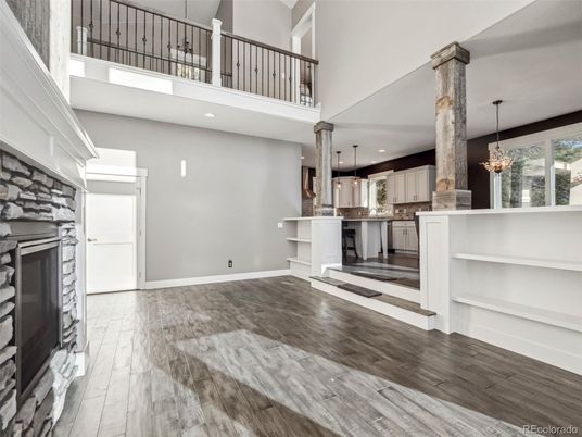 Fireplace, Interior, Kitchen, Pendant Lights, Recessed Lighting, Wood Texture Flooring