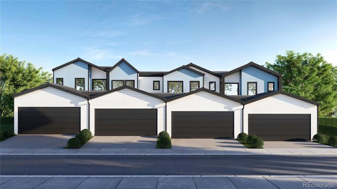 Attached, Exterior, Facade, Farmhouse