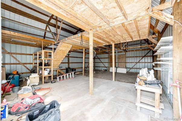 Garage, Interior, Wooden Beams