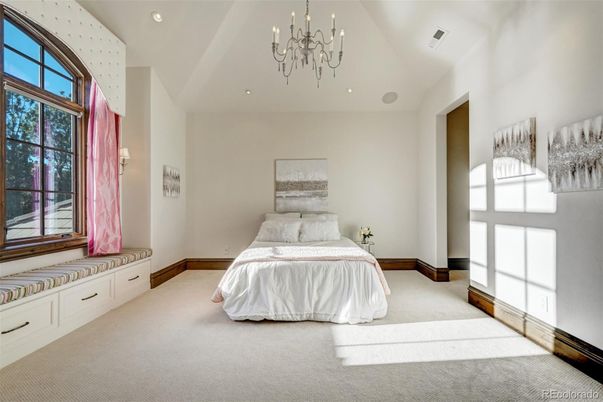 Bedroom, Chandelier, Interior, Recessed Lighting