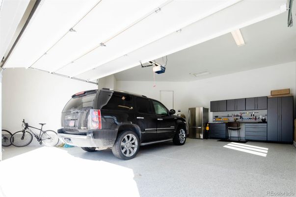Garage, Interior