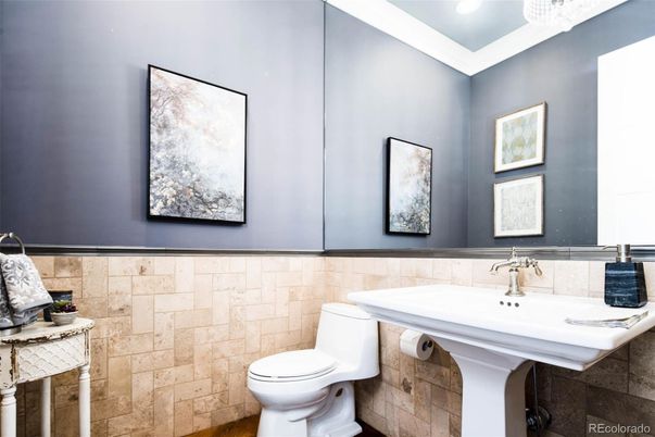 Bathroom, Interior, Recessed Lighting
