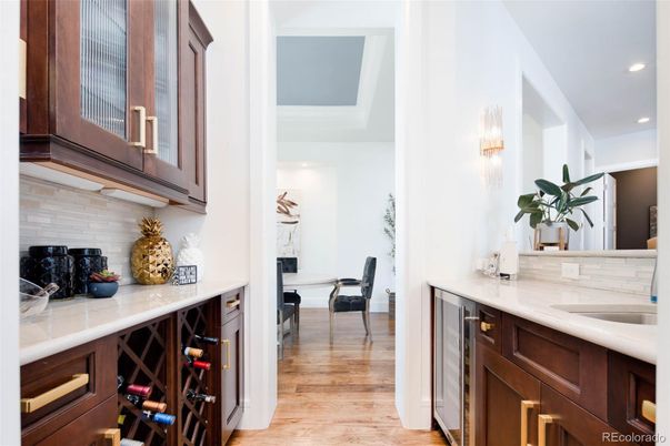Dining room, Interior, Kitchen, Recessed Lighting, Wood Texture Flooring