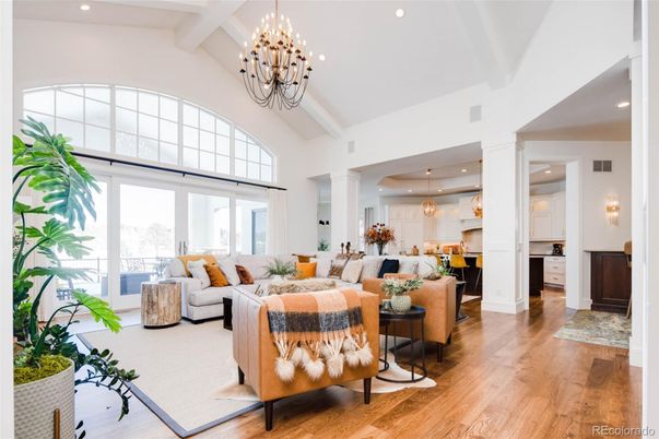 Chandelier, Interior, Kitchen, Living room, Pendant Lights, Recessed Lighting, Wood Texture Flooring