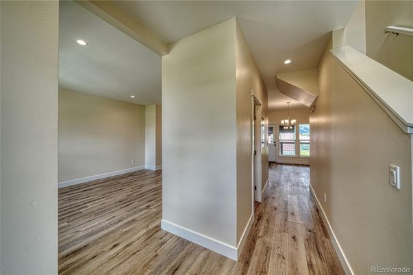 Interior, Pendant Lights, Recessed Lighting, Wood Texture Flooring