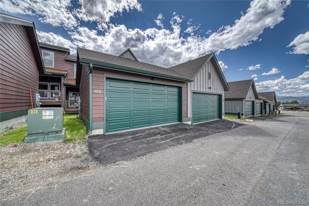 Detached Garage, Exterior