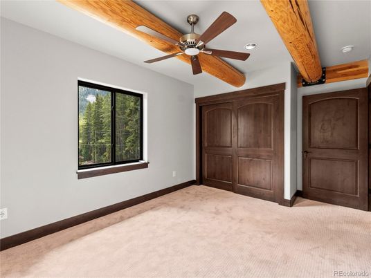 Empty room, Interior, Recessed Lighting, Wooden Beams