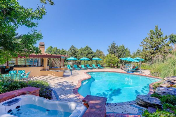 Exterior, Hot Tub, Pool