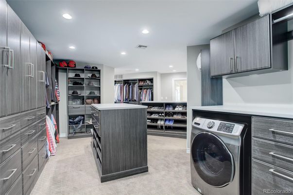 Interior, Recessed Lighting, Walk-in Closets, Washer