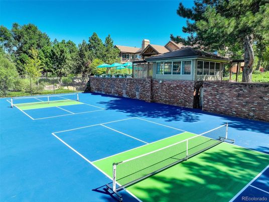 Exterior, Tennis Courts