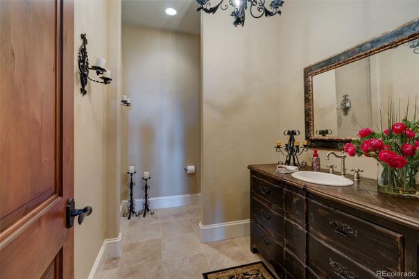 Bathroom, Interior, Recessed Lighting