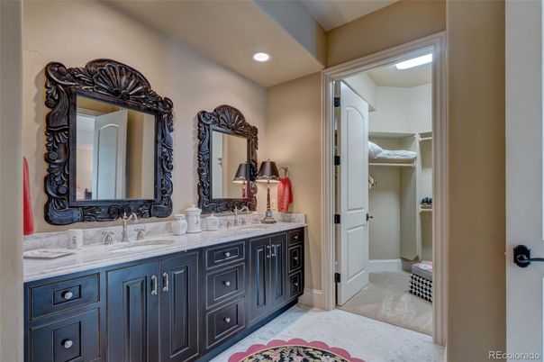 Bathroom, Dual Sink Vanities, Interior, Recessed Lighting