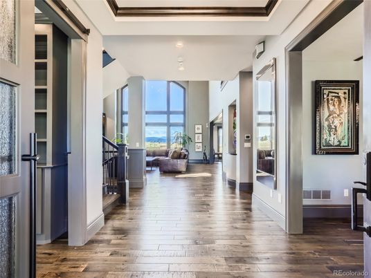 Interior, Recessed Lighting, Wood Texture Flooring