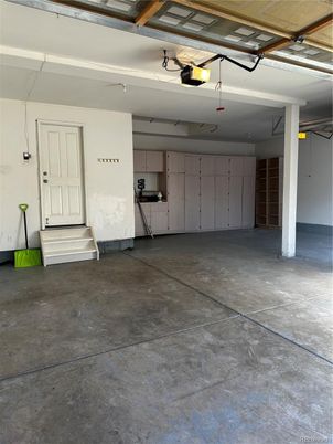 Garage, Interior