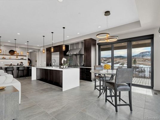 Dining room, Interior, Kitchen, Pendant Lights, Recessed Lighting, Stainless Steel Appliances
