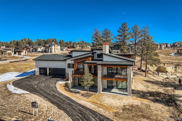 Attached, Backyard, Exterior, Facade, Modern