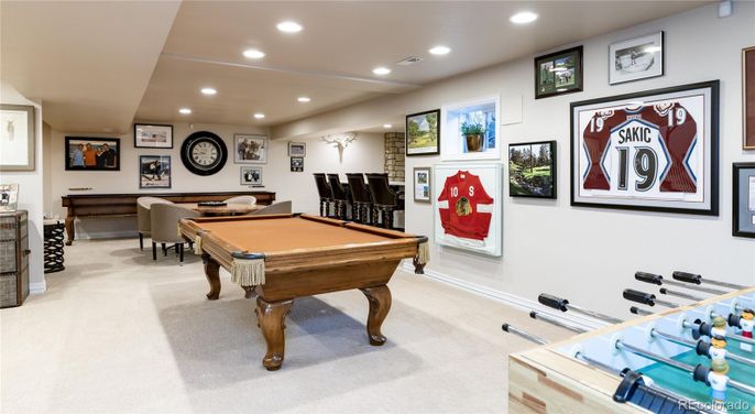 Billiard Table, Game Room, Interior, Recessed Lighting