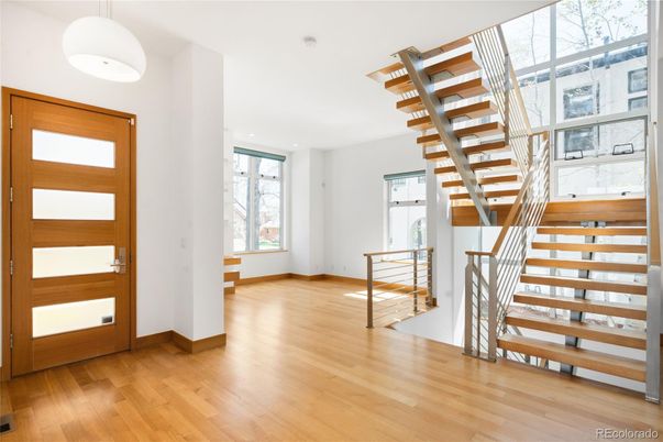 Interior, Pendant Lights, Wood Texture Flooring