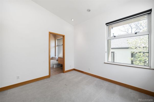 Bathroom, Empty room, Interior, Recessed Lighting