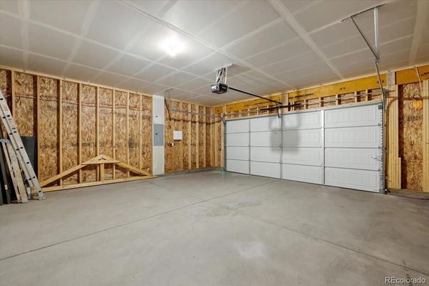 Garage, Interior