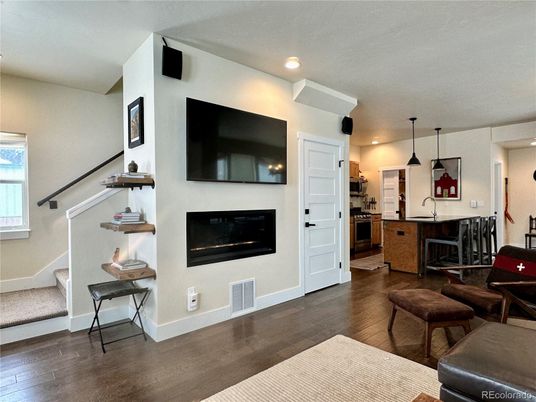 Fireplace, Interior, Kitchen, Pendant Lights, Recessed Lighting, Wood Texture Flooring