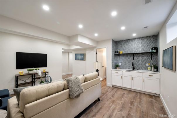 Interior, Living room, Recessed Lighting, Wood Texture Flooring