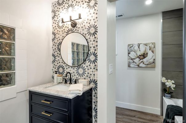 Bathroom, Interior, Recessed Lighting, Wood Texture Flooring