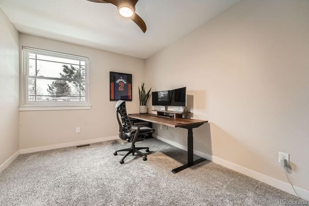 Home Office, Interior