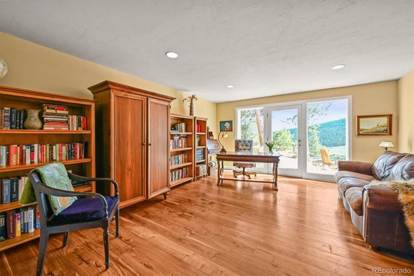 Home Office, Interior, Recessed Lighting, Wood Texture Flooring