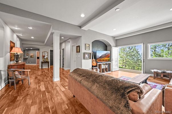 Interior, Living room, Recessed Lighting, Wood Texture Flooring