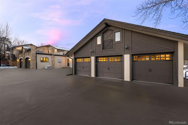 Attached, Exterior, Facade, Modern