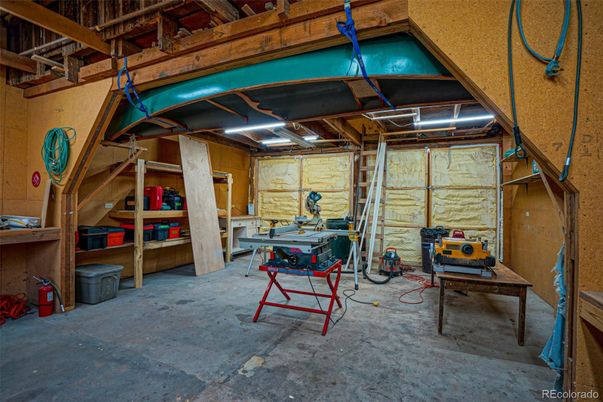 Garage, Interior