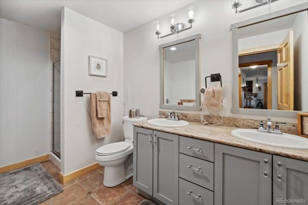 Bathroom, Dual Sink Vanities, Interior