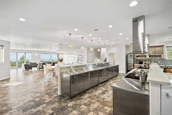 Dining room, Interior, Kitchen, Living room, Pendant Lights, Recessed Lighting, Stainless Steel Appliances